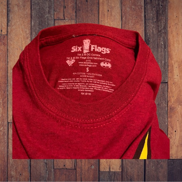 The Flash DC Comics Batman Six Flags Shirt Rare Logo Superman Halloween Costume - Picture 4 of 5